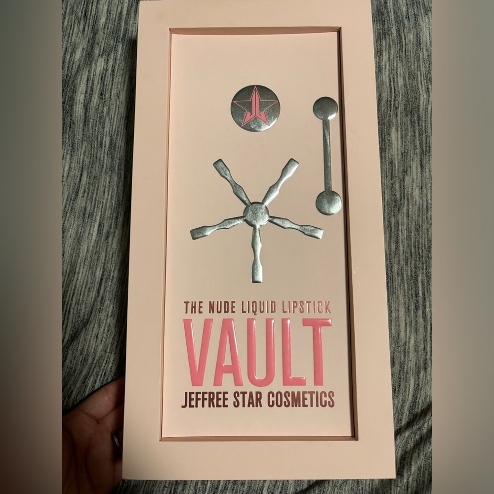 Jeffree star nude vault
